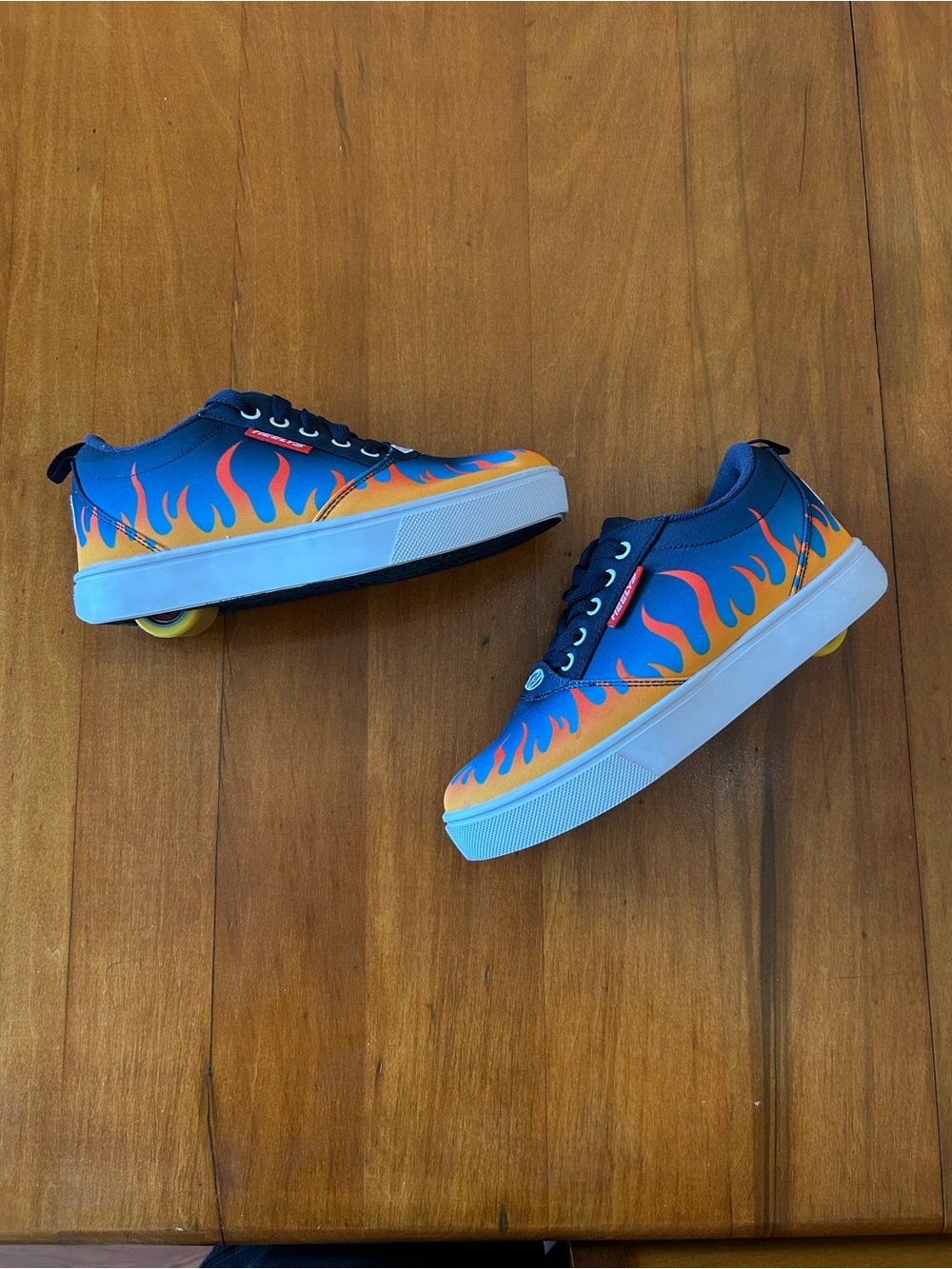 Heelys Navy Blue Sneakers with Orange Flame Design Boys Girls Size 4